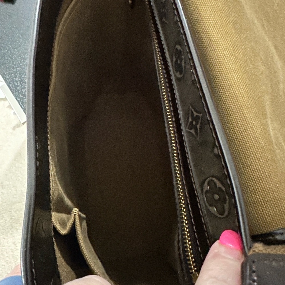 Louis Vuitton Limited Edition Bronze Monogram Embossed Leather Sergent Bag - Picture 12 of 16